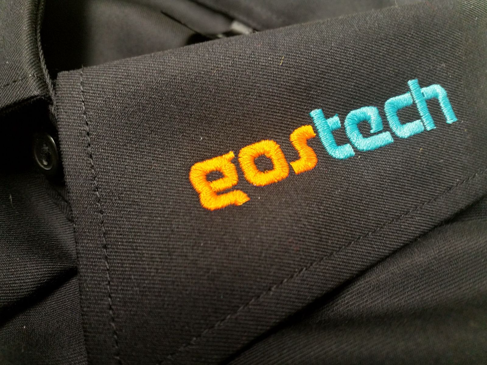 Gostech ing gallér hímzés